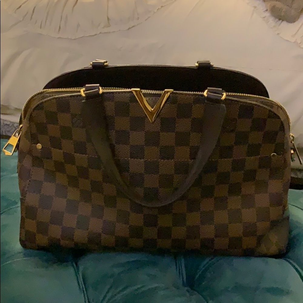 Louis Vuitton Purse
